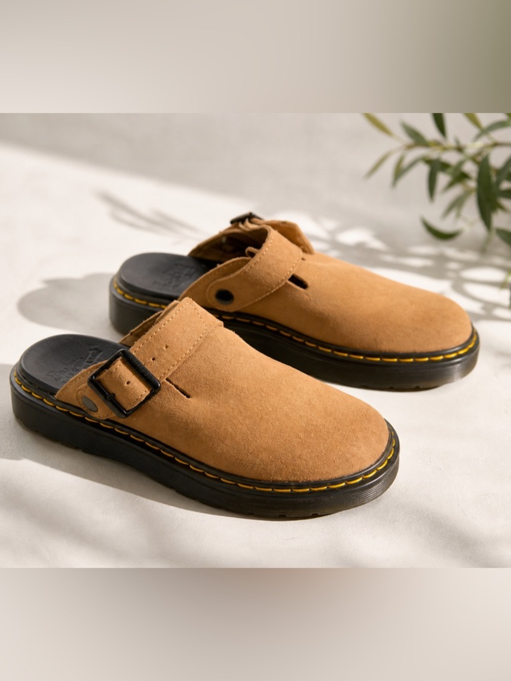 Dr Martens Carlson Mule Clogs Suede Warm Sand Beige Women 6 EU 37 Buckle Slip On